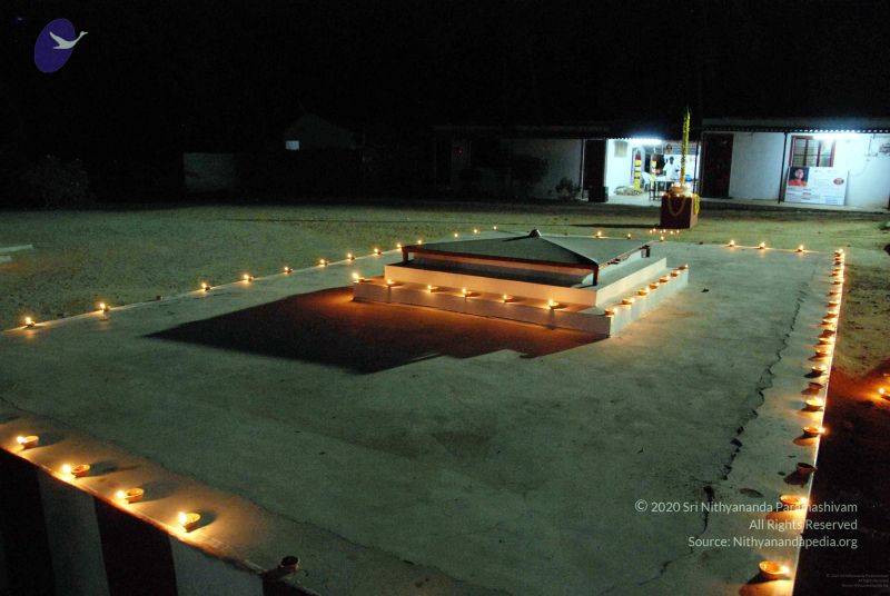 File:20091201DSC 3945 CMP WM001.jpg