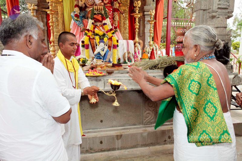 File:20091220IMG 4631 CMP WM001.jpg