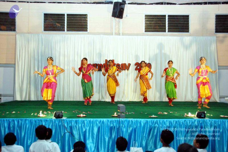 File:20091224DSC 3200 CMP WM001000.jpg