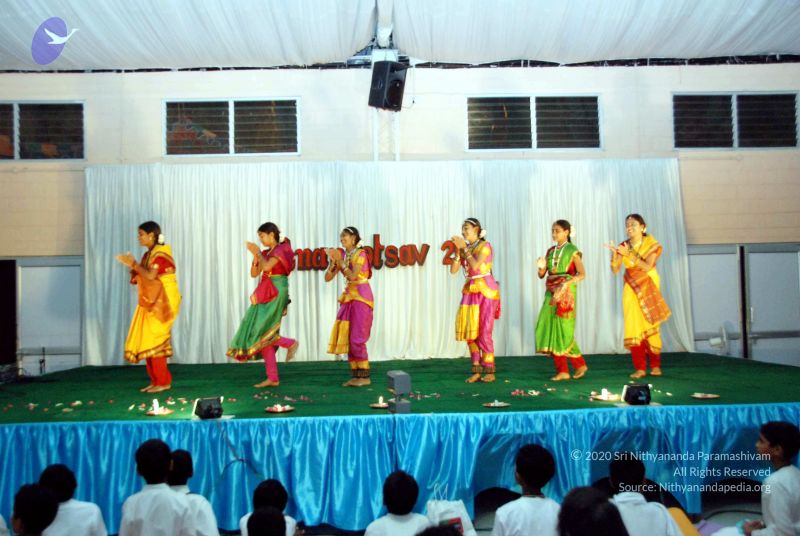 File:20091224DSC 3204 CMP WM001000.jpg