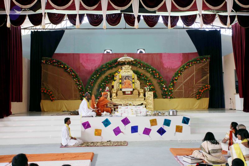 File:20091224IMG 6872 CMP WM001000.jpg