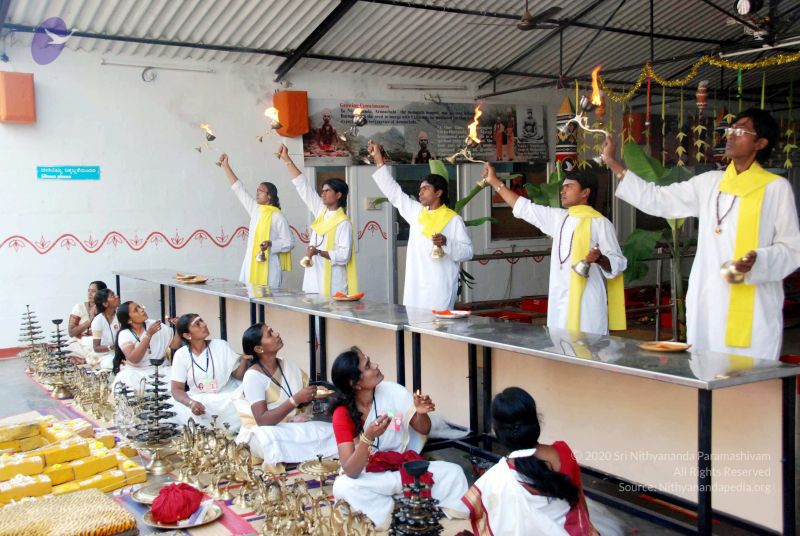 File:20091226DSC 4794 CMP WM0100 Temple.jpg