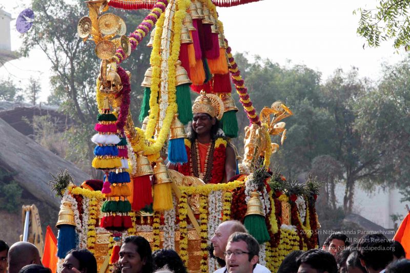 File:20091227IMG 9401 CMP WM00001000 Procession.jpg