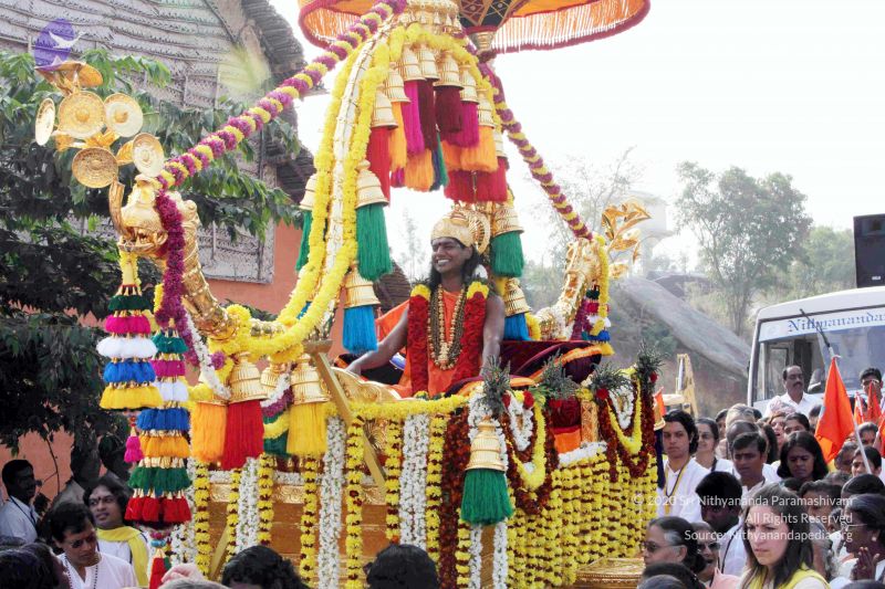 File:20091227IMG 9418 CMP WM00001000 Procession.jpg