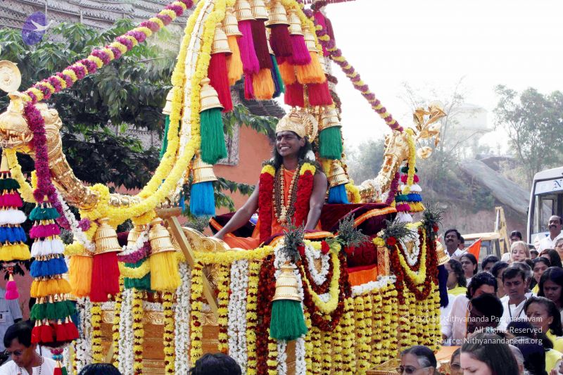 File:20091227IMG 9419 CMP WM00001000 Procession.jpg