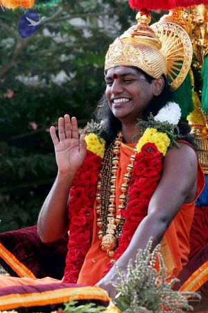 20091227IMG 9425 CMP WM00001000 Procession.jpg