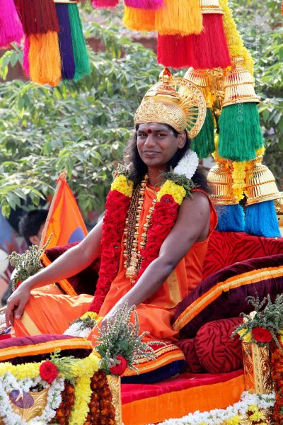 File:20091227IMG 9444 CMP WM00001000 Procession.jpg