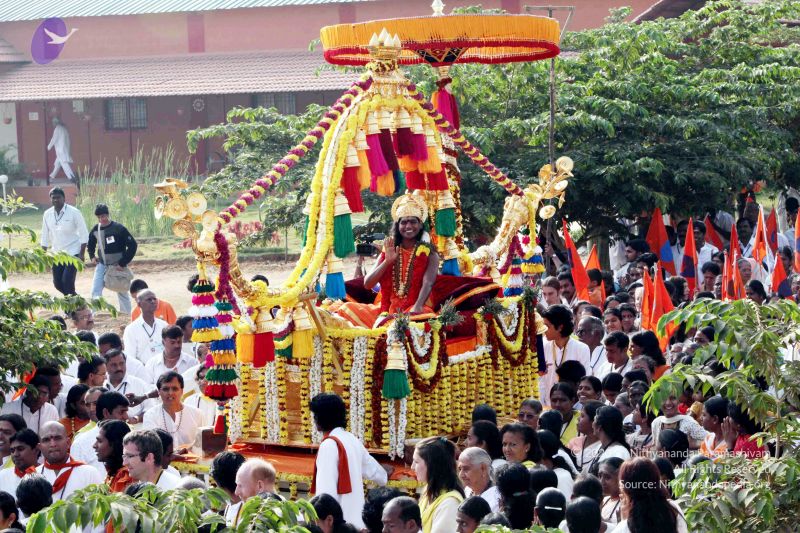 File:20091227IMG 9448 CMP WM00001000 Procession.jpg