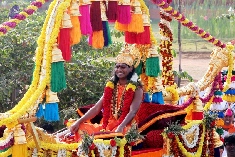 File:20091227IMG 9456 CMP WM00001000 Procession.jpg