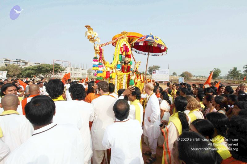 File:20091227IMG 9534 CMP WM00001000 Procession.jpg