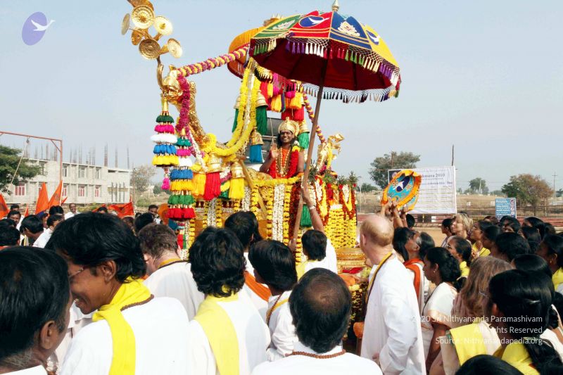 File:20091227IMG 9535 CMP WM00001000 Procession.jpg