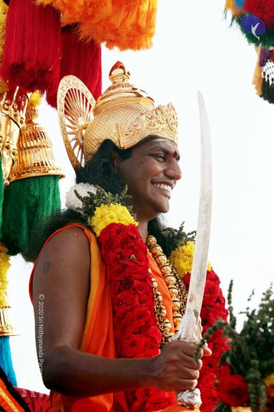 File:20091227IMG 9584 CMP WM00001000 Procession.jpg