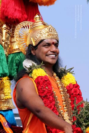 20091227IMG 9632 CMP WM00001000 Procession.jpg