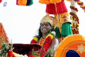 20091227IMG 9684 CMP WM00001000 Procession.jpg