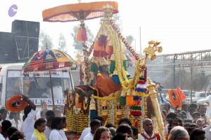 20091227IMG 9721 CMP WM00001000 Procession.jpg