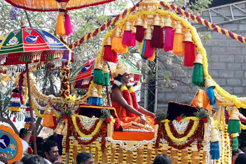 File:20091227IMG 9757 CMP WM00001000 Procession.jpg