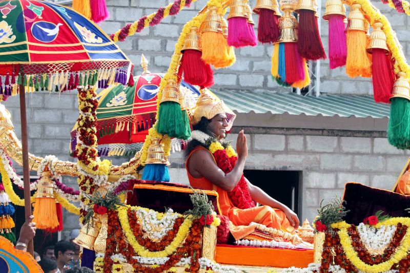 File:20091227IMG 9760 CMP WM00001000 Procession.jpg