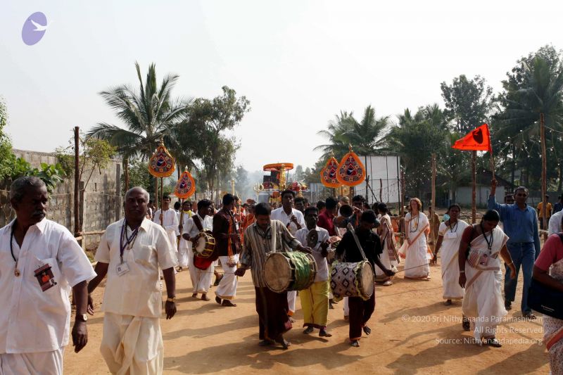 File:20091227IMG 9779 CMP WM00001000 Procession.jpg