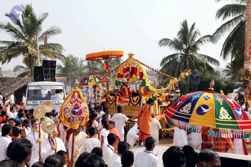 File:20091227IMG 9786 CMP WM00001000 Procession.jpg