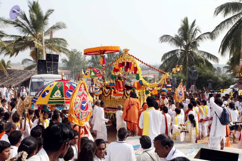 File:20091227IMG 9788 CMP WM00001000 Procession.jpg