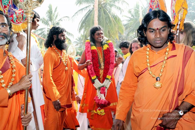 File:20091227IMG 9792 CMP WM00001000 Procession.jpg