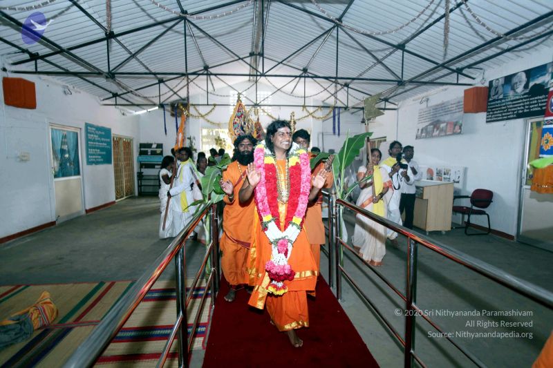 File:20091227IMG 9795 CMP WM00001000 Procession.jpg