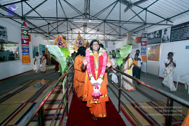 File:20091227IMG 9797 CMP WM00001000 Procession.jpg