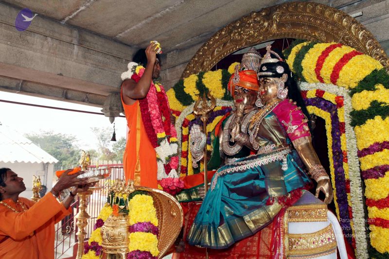 File:20091227IMG 9824 CMP WM00001000 Procession.jpg