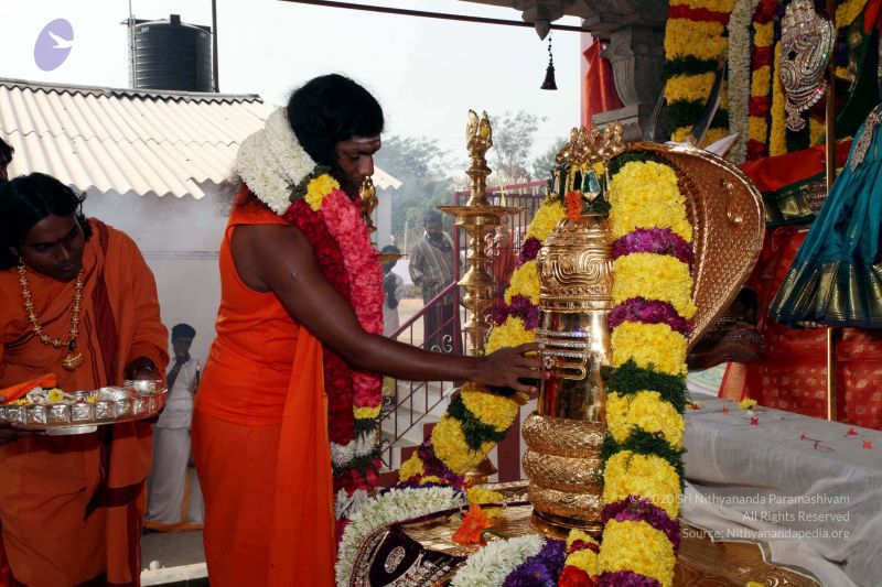 File:20091227IMG 9827 CMP WM00001000 Procession.jpg