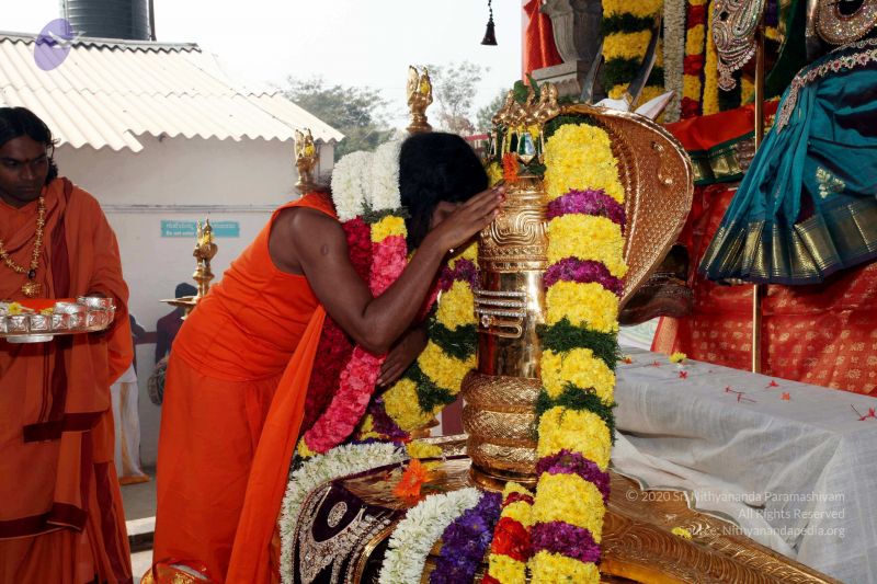 File:20091227IMG 9829 CMP WM00001000 Procession.jpg