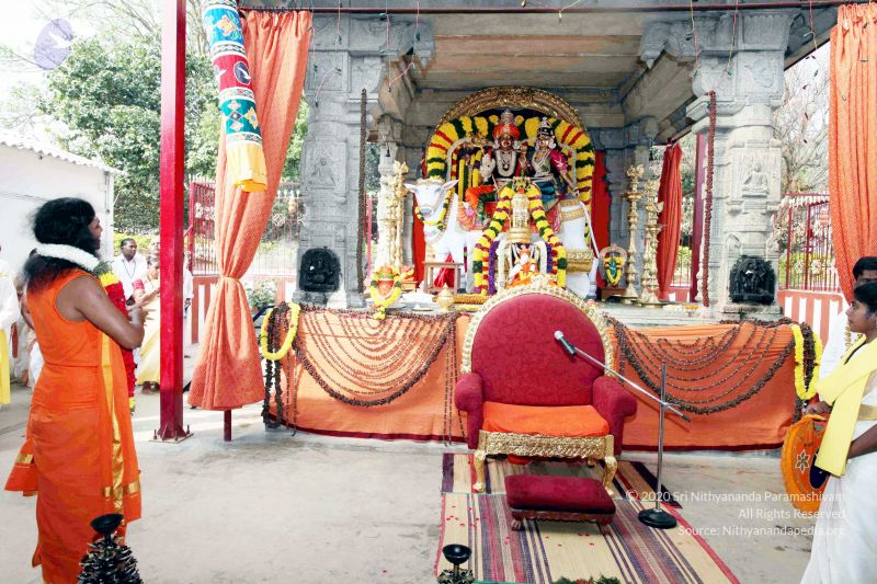 File:20091227IMG 9859 CMP WM00001000 Procession.jpg