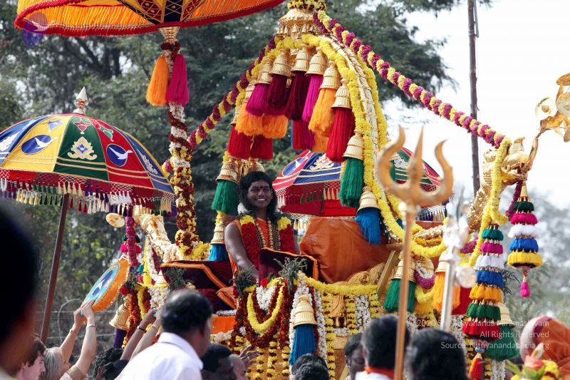 File:20091227IMG 9892 CMP WM00001000 Procession.jpg