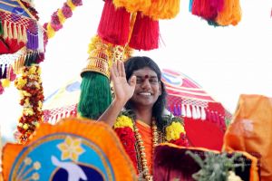 20091227IMG 9897 CMP WM00001000 Procession.jpg