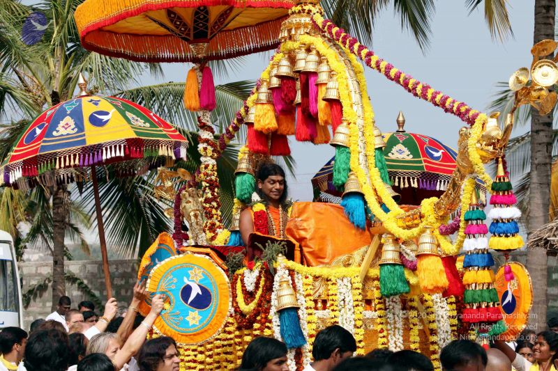 File:20091227IMG 9939 CMP WM00001000 Procession.jpg