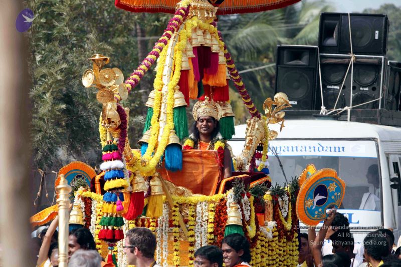 File:20091227IMG 9969 CMP WM00001000 Procession.jpg