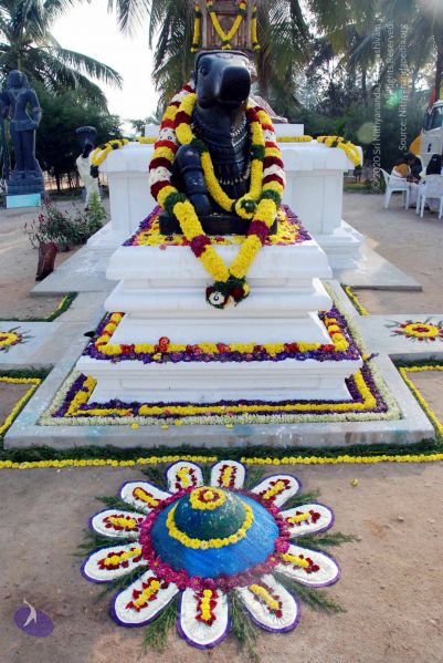 File:20091229DSC 7747 CMP WM00100 Procession.jpg