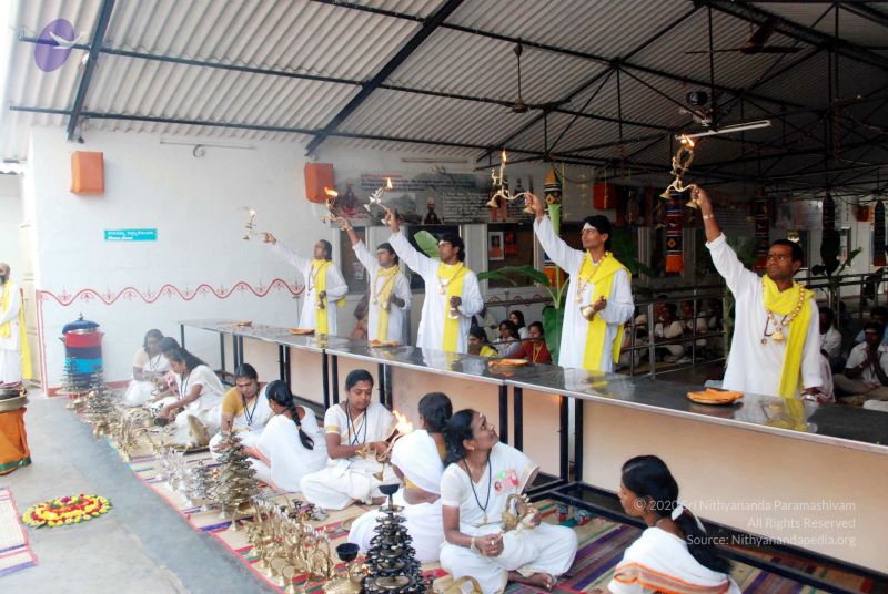 File:20091229DSC 7750 CMP WM00100 Procession.jpg