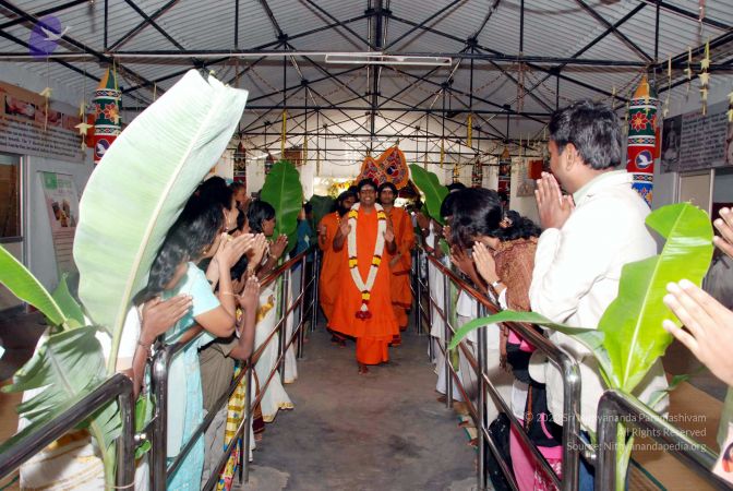 20091229DSC 7768 CMP WM00100 Procession.jpg