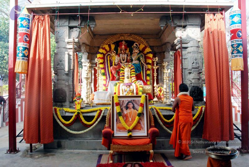 File:20091229DSC 7771 CMP WM00100 Procession.jpg