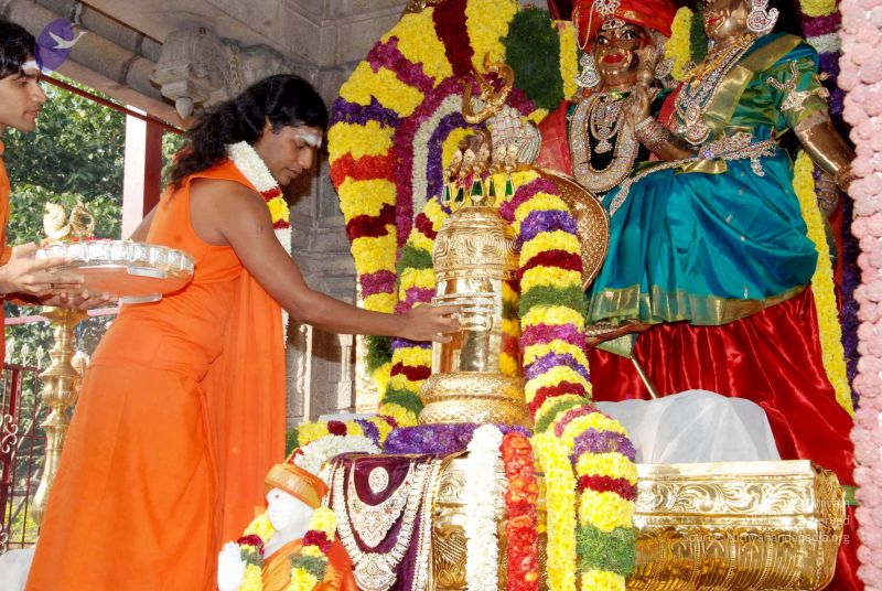 File:20091229DSC 7786 CMP WM00100 Procession.jpg