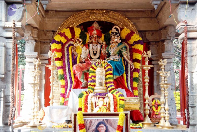 File:20091229DSC 7863 CMP WM00100 Procession.jpg