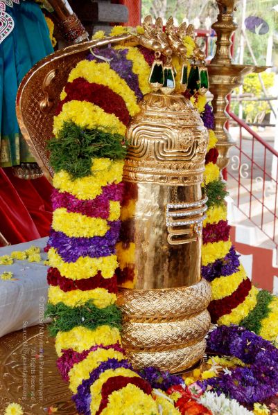 File:20091229DSC 7869 CMP WM00100 Procession.jpg