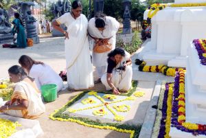 20091229DSC 7912 CMP WM00100 Procession.jpg