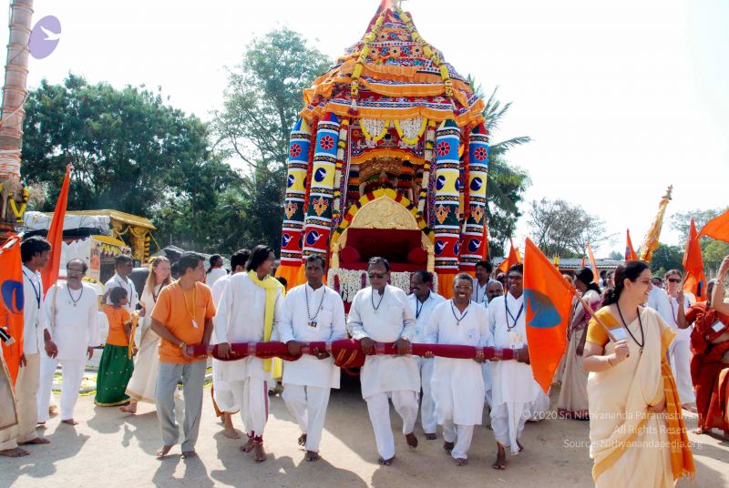 File:20091229DSC 7961 CMP WM00100 Procession.jpg