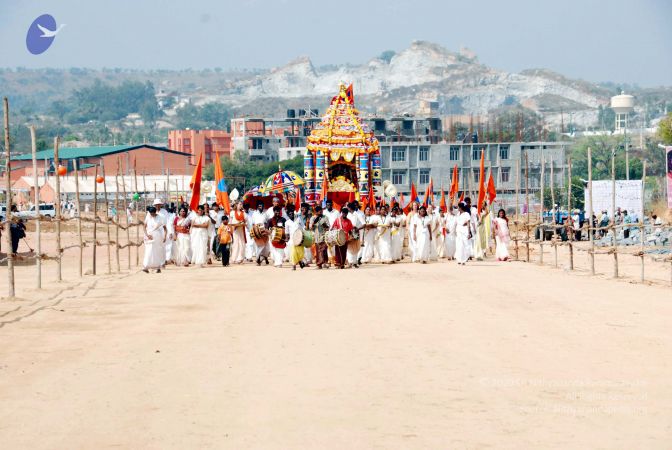 20091229DSC 7979 CMP WM00100 Procession.jpg