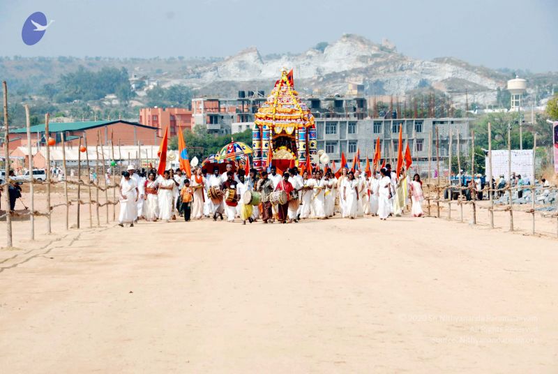 File:20091229DSC 7979 CMP WM00100 Procession.jpg