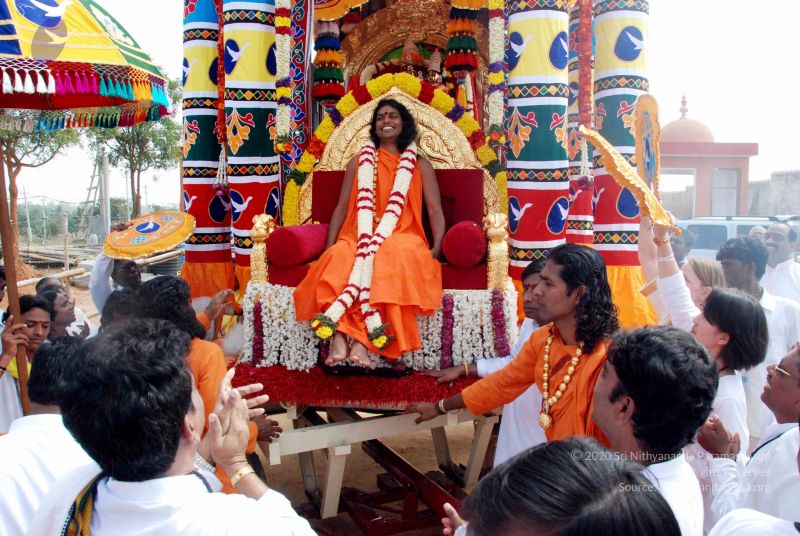 File:20091229DSC 8010 CMP WM00100 Procession.jpg