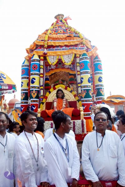 File:20091229DSC 8016 CMP WM00100 Procession.jpg