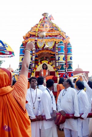 20091229DSC 8022 CMP WM00100 Procession.jpg