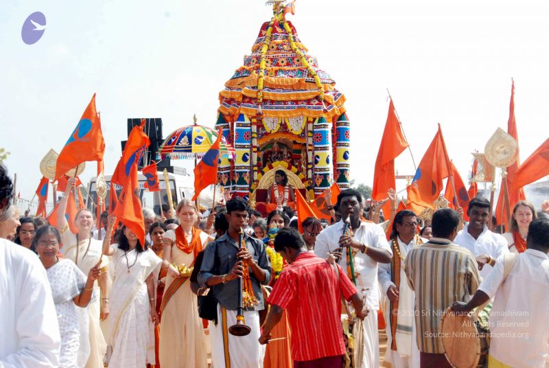 File:20091229DSC 8090 CMP WM00100 Procession.jpg